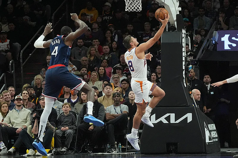 NBA basketball Phoenix Suns vs Los Angeles Clippers game: Grayson Allen