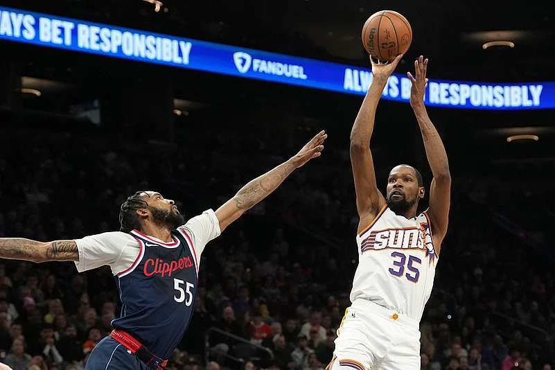 NBA basketball Phoenix Suns vs Los Angeles Clippers game: Kevin Durant