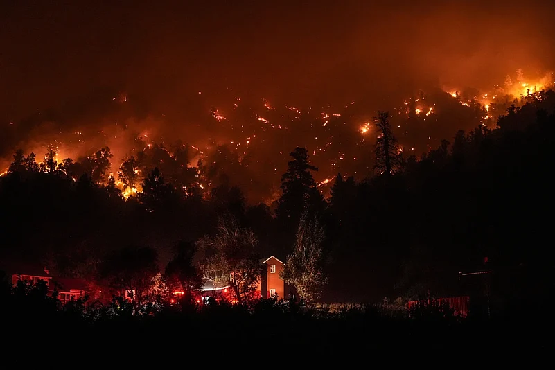 Raging wildfire engufged California