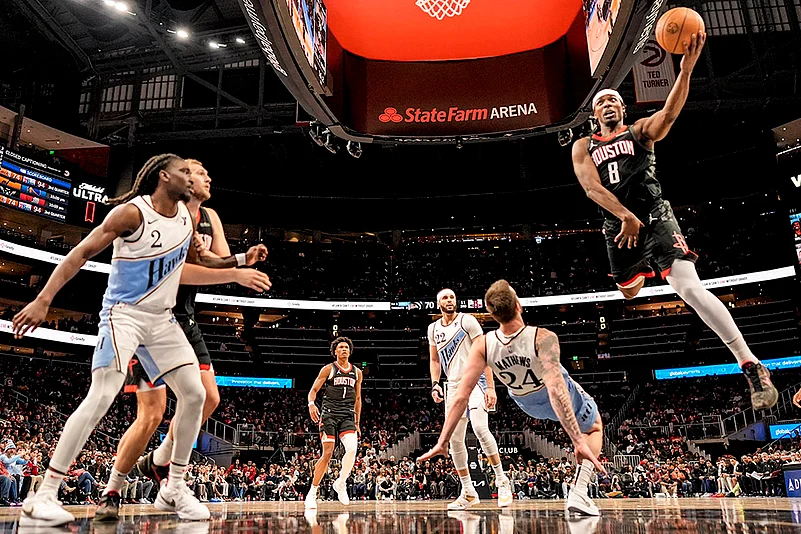 NBA basketball Houston Rockets vs Atlanta Hawks game pics: JaeSean Tate
