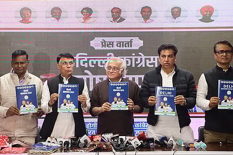 Congress releases manifesto for Delhi polls