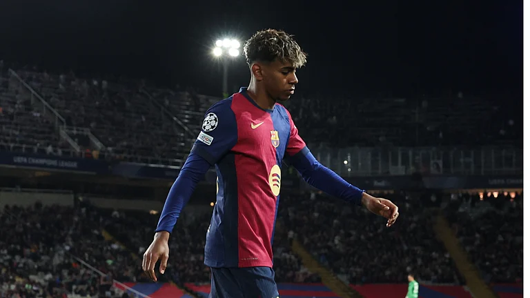 Lamine Yamal was taken off during Barcelona's Champions League match against Atalanta - null