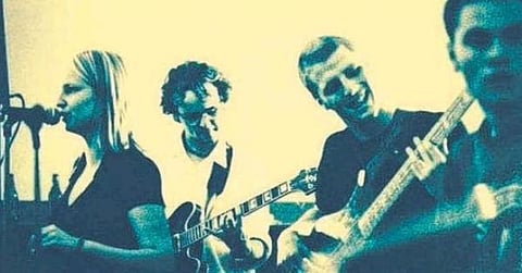 Sia Sings with the band Crisp