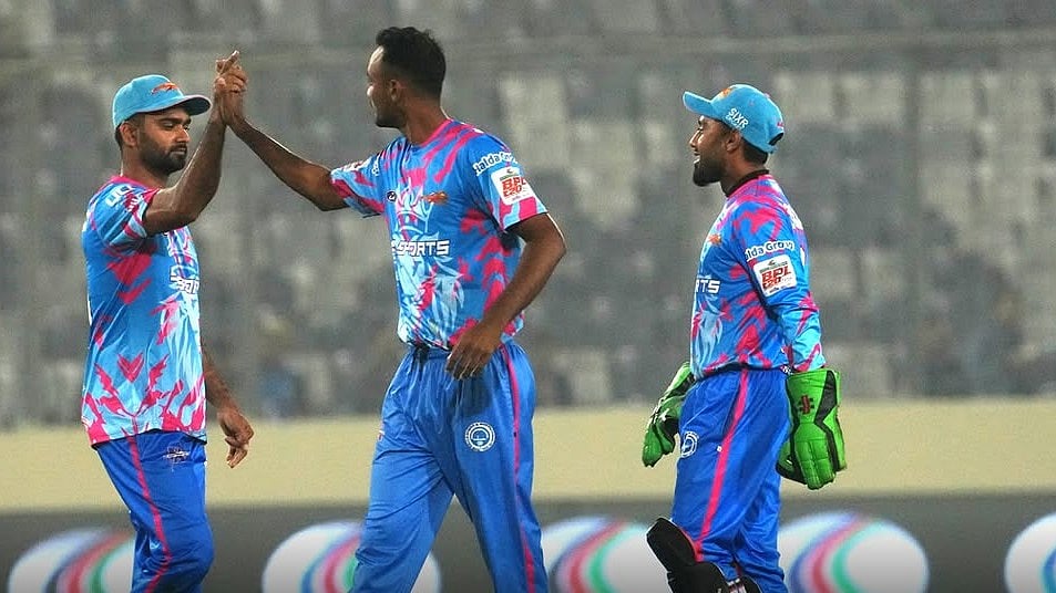 Instagram/Bangladesh Premier League : Chittagong Kings celebrate a Sylhet Strikers wicket.