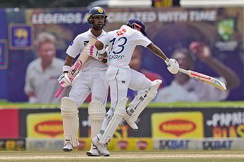 SL vs AUS 1st Test Day 3: Sri Lanka's Kusal Mendis and Dinesh Chandimal collide
