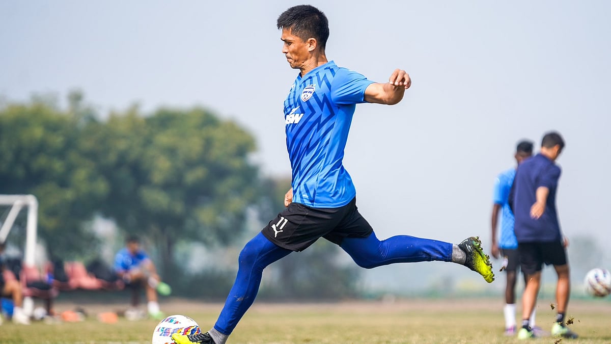 X/Bengaluru FC : Sunil Chhetri trains ahead of the Punjab FC vs Bengaluru FC match.