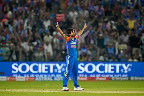 IND vs ENG 4th T20: India's Ravi Bishnoi celebrates the wicket of England's Ben Duckett