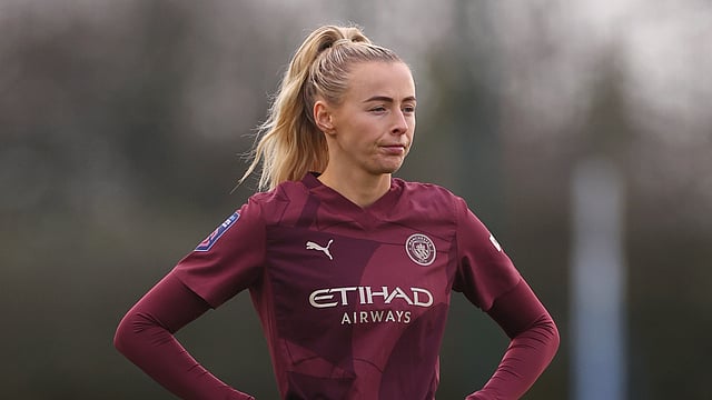 WSL: Gareth Taylor Expresses Disappointment Over Chloe Kelly's Manchester City Exit
