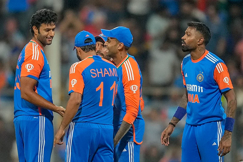 India Vs England Cricket IND vs ENG 5th T20I Photo from Mumbai: Shivam Dube