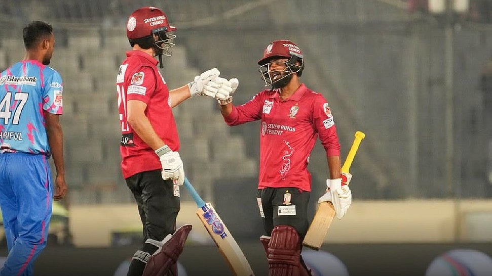 Instagram/Bangladesh Premier League : Action from the match between Fortuna Barishal and Chittagong Kings.