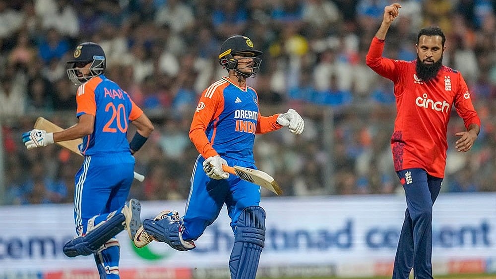 IND vs ENG 5th T20I: England's Adil Rashid, right, celebrates the wicket of India's Abhishek Sharma - | Photo: AP/Rafiq Maqbool
