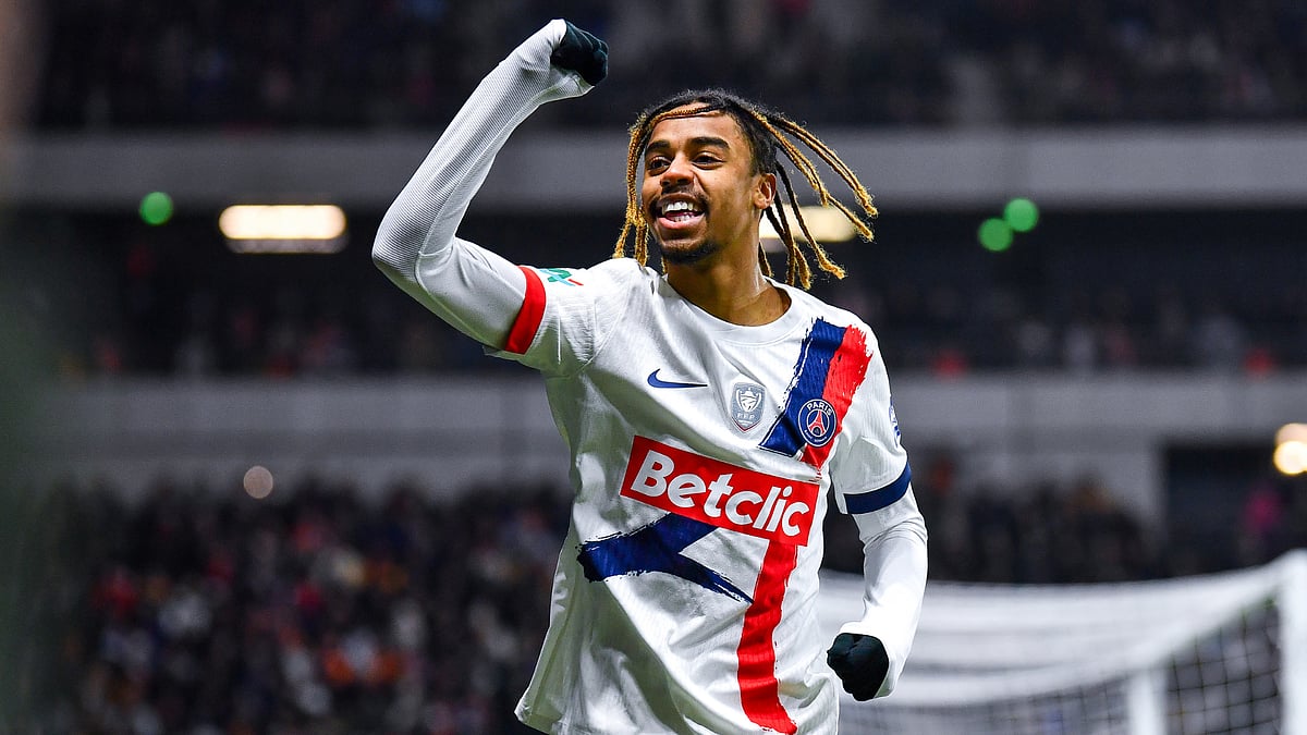 Bradley Barcola celebrates his goal against Le Mans