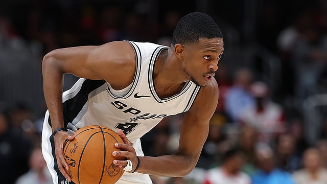 Atlanta 125-126 San Antonio, NBA: 'Tantalising' Fox Produces Stunning Spurs Debut