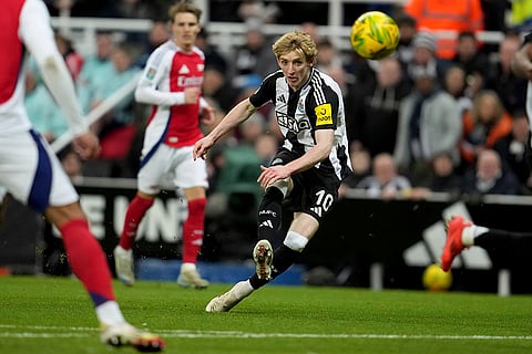 EFL Cup Semi-final: Newcastle's Anthony Gordon shoots on goal