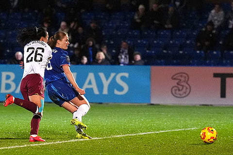 Women's League Cup Semi-Final: Chelsea's Sjoeke Nusken, right, scores their side's second goal