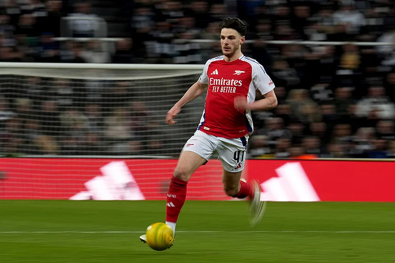 League Cup soccer semi final Newcastle United vs Arsenal match: