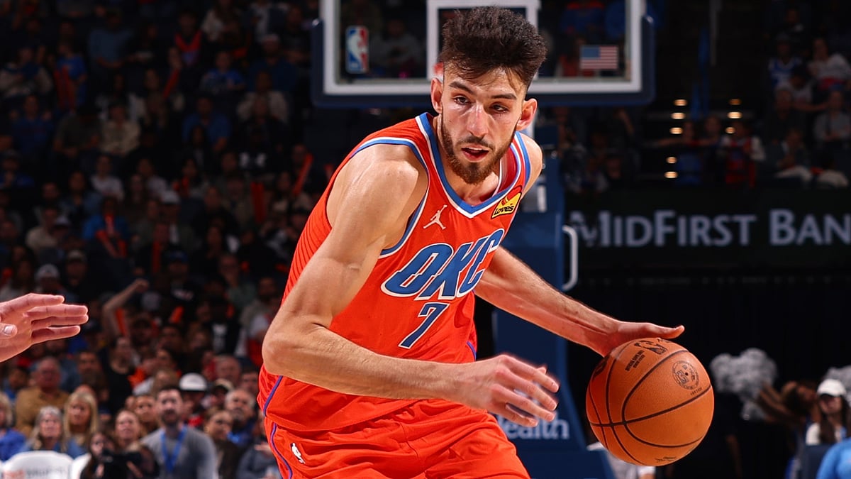 Oklahoma City Thunder center Chet Holmgren dribbles vs. the Houston Rockets on Nov. 8, 2024.