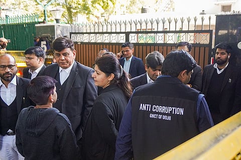 ACB team reaches Kejriwal's residence