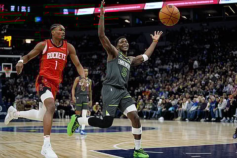 Basketball: Houston Rockets vs Minnesota Timberwolves