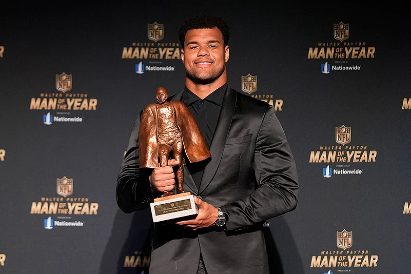Super Bowl 59 Football NFL Honors award show: Arik Armstead