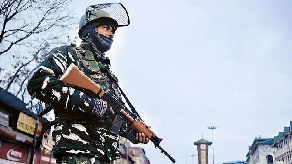 | Photo- fILE : A Week In 'Peaceful' Kashmir; Detentions, Killings, And Condemnation