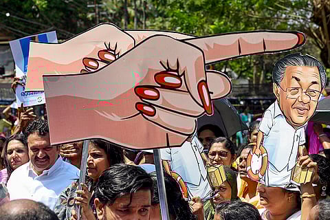 Congress' Finger Pointing Protest in Kerala