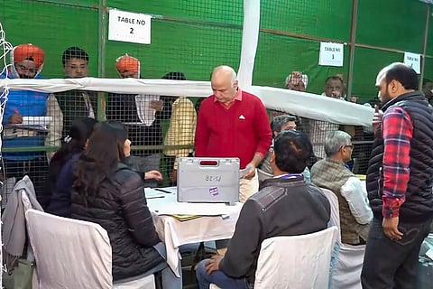 Manish Sisodia visits counting centre