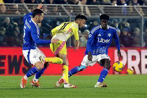 Serie A: Juventus FC's Nico Gonzalez and Como's Diao Diaoune Assane in action