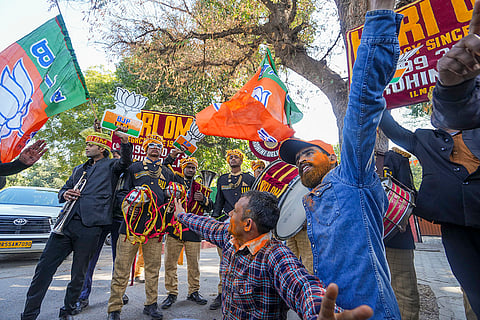 BJP supporters celebrate