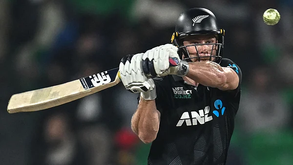 PAK Vs NZ: Glenn Phillips Stars As New Zealand Beat Pakistan In Tri ...