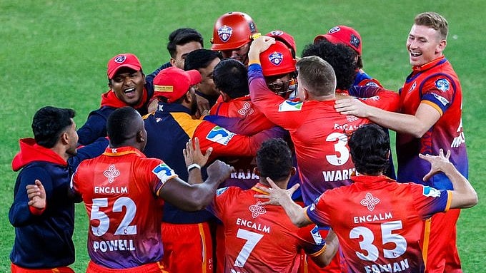 X/DubaiCapitals : Dubai Capitals players celebrate after winning the ILT20 2025 final.