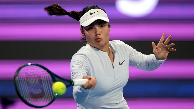 Emma Raducanu during her loss to Ekaterina Alexandrova at the Qatar Open - null