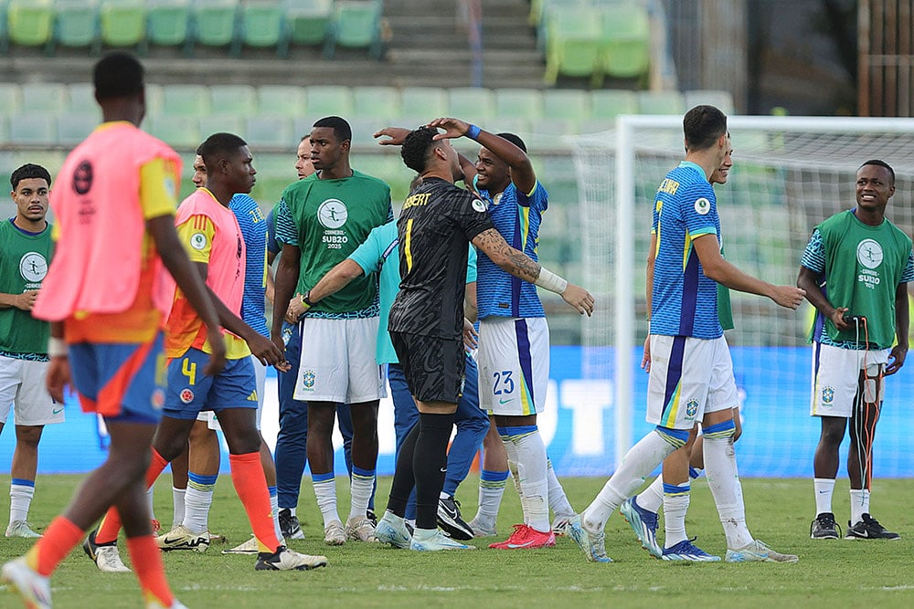 | Photo: AP/Jesus Vargas : Colombia Brazil Soccer South American U20