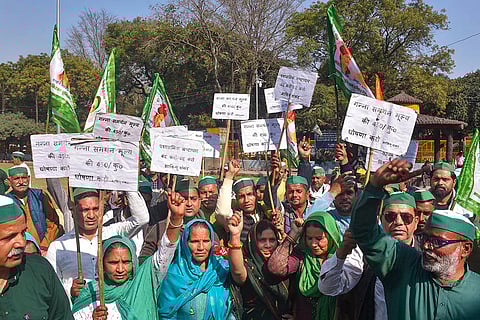 Protest for hike in sugarcane prices