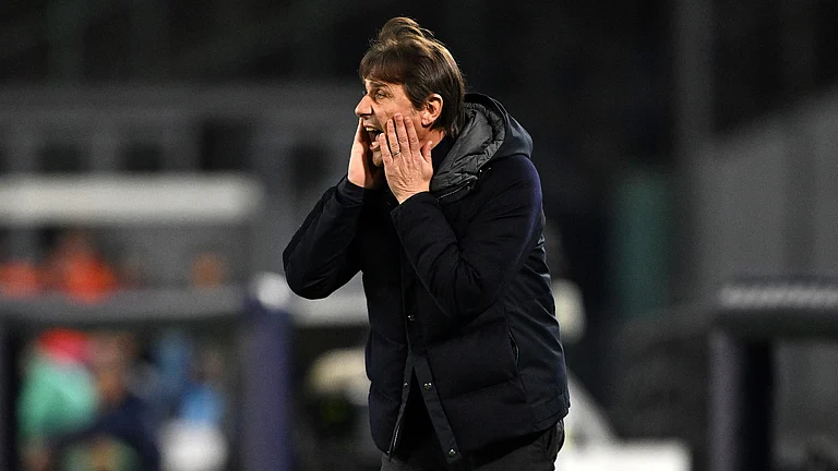 Napoli head coach Antonio Conte - null