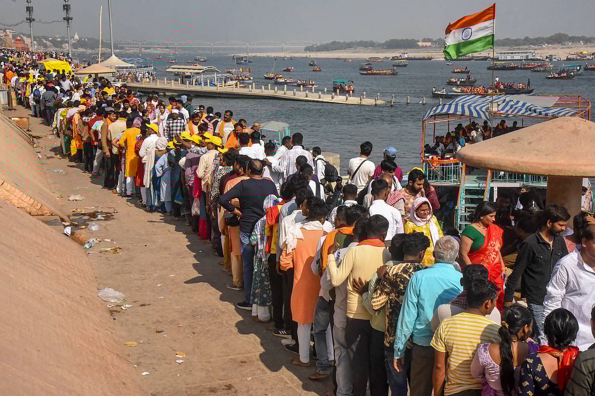 PTI : Rush of devotees on the eve of 'Maghi Purnima'