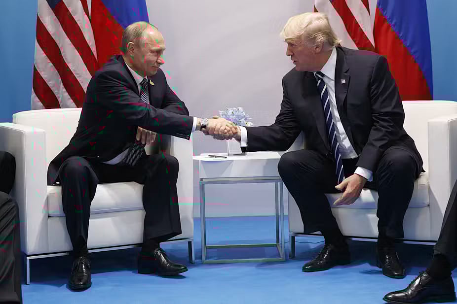 AP : Russian President Vladimir Putin with US President Donald Trump