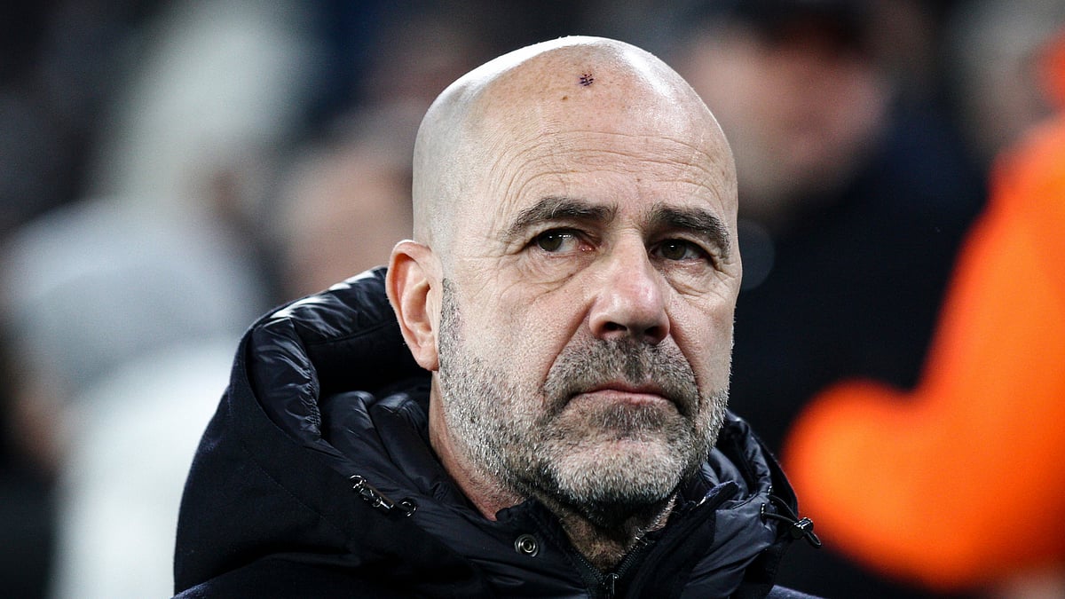 Peter Bosz during PSV Eindhoven's 2-1 defeat to Juventus