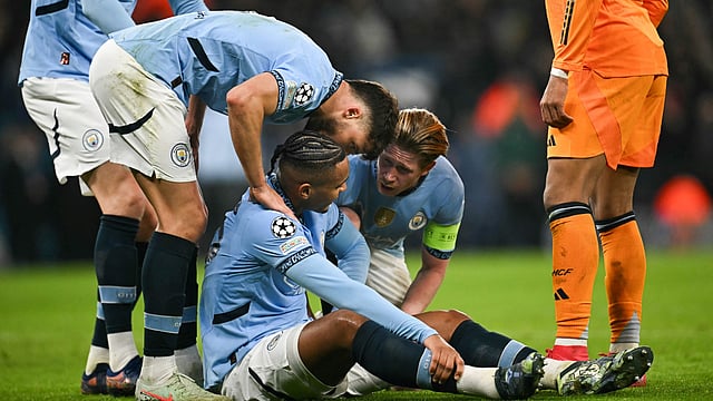 Manchester City Defender Manuel Akanji Set To Miss Up To 10 Weeks After Surgery