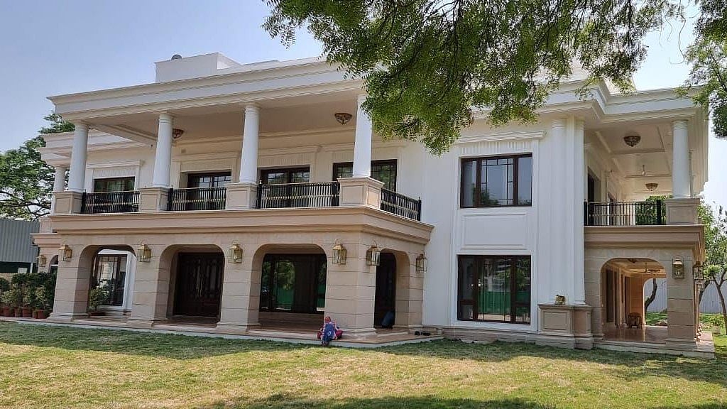 | Image- Tajinder Singh Bagga/X Handle : Kejriwal's 'Sheesh Mahal' In Trouble? Central Vigilance Commission Orders Probe | Details