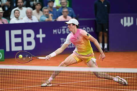 Argentina Open ATP quarterfinals: Joao Fonseca returns the ball to Mariano Navone