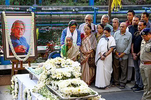 Pratul Mukhopadhyay passes away