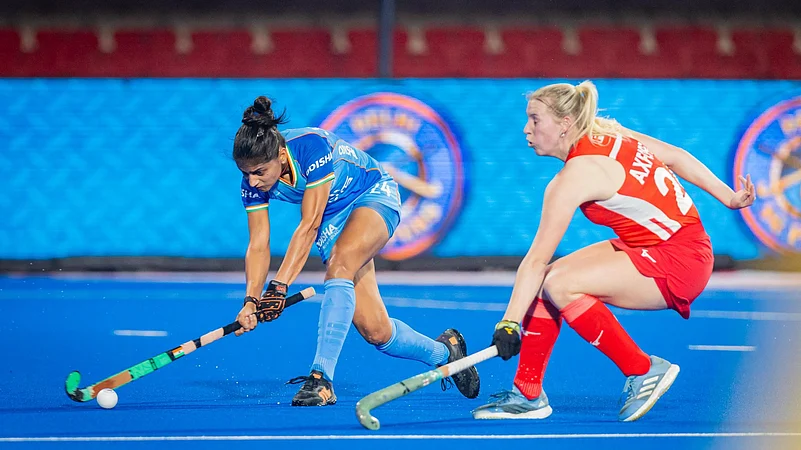 india women vs england women X hockey india