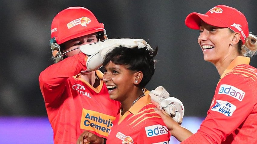 X/WPL : Gujarat Giants celebrate the wicket of Grace Harris