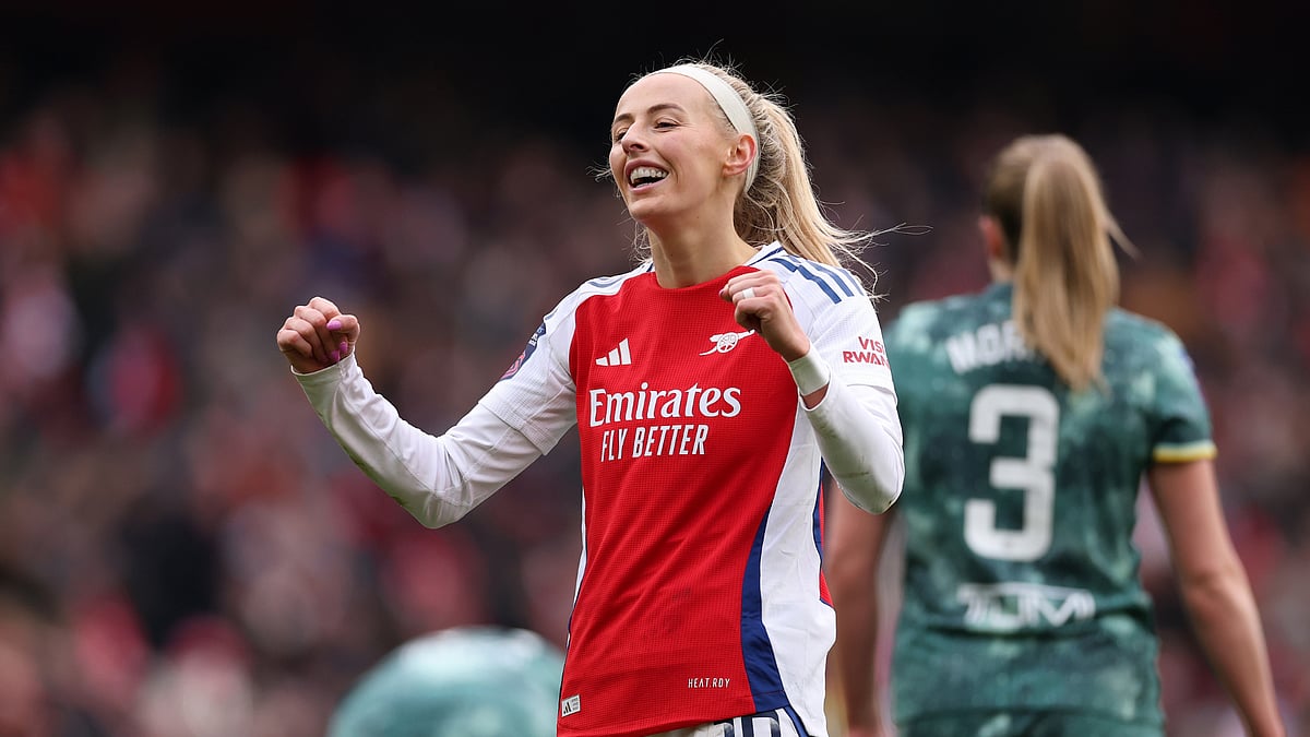 Chloe Kelly in action for Arsenal.