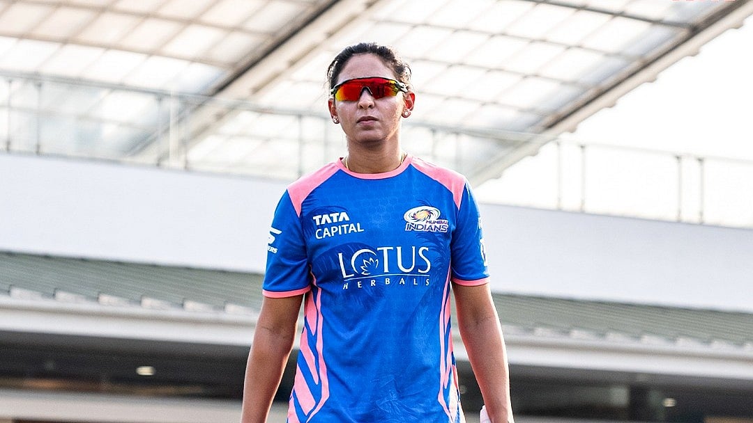 X/mipaltan : Harmanpreet Kaur.
