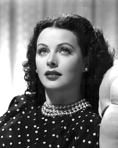Hedy Lamarr: The Hollywood Star Who Revolutionized Wi-Fi