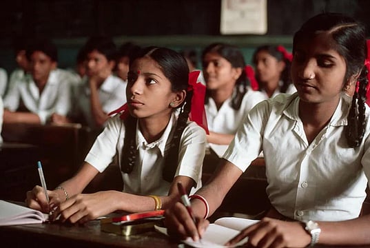 Rethinking Education In The Age Of MCQs: Between Qualification And Comprehension
