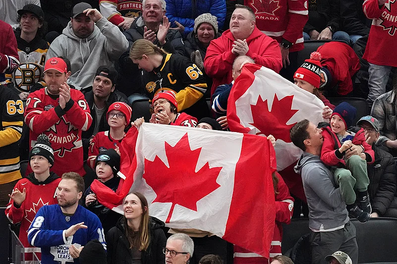Canada vs Finland 4 Nations Face-Off 4 Ice Hockey: Canada fans celebrate