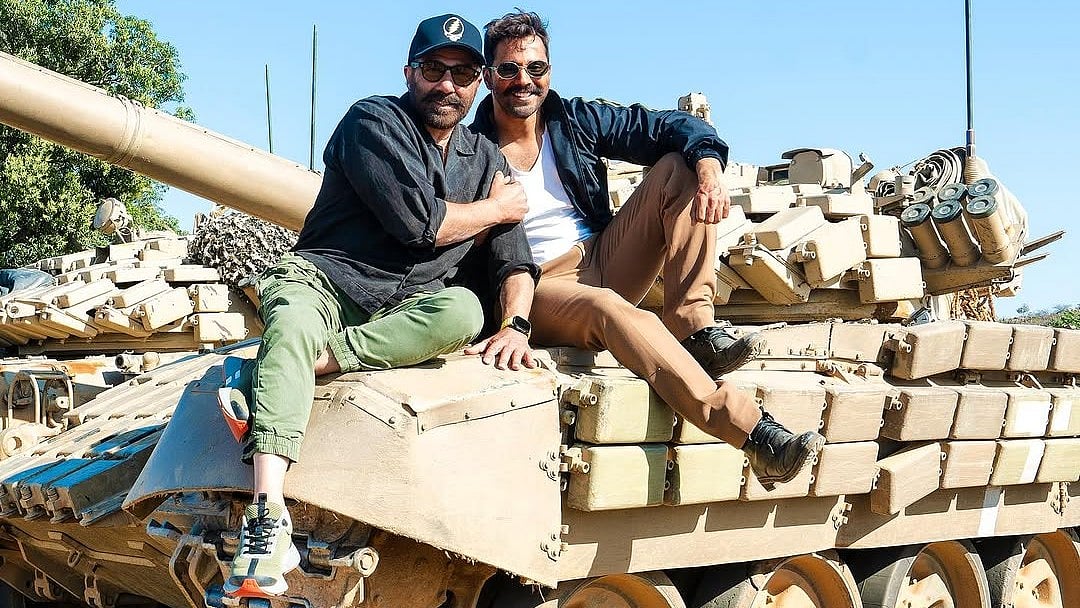 Instagram : Sunny Deol, Varun Dhawan on  Border 2 set